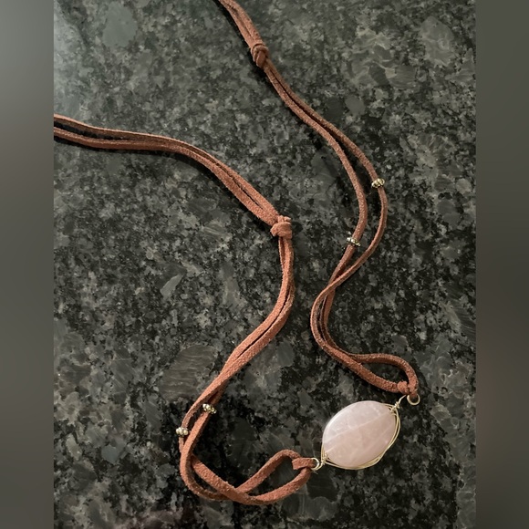 Sparkling Sage Leather Necklace with Rose Quartz Stone - Picture 3 of 15